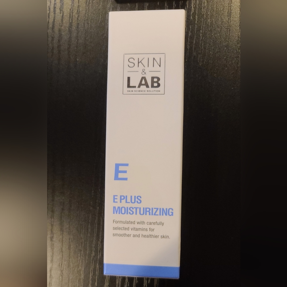 Skin & Lab E Plus Moisturizing